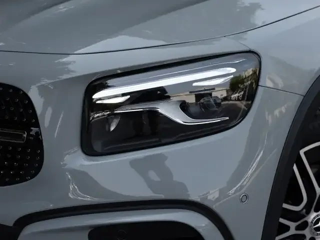 Mercedes-Benz GLB 250