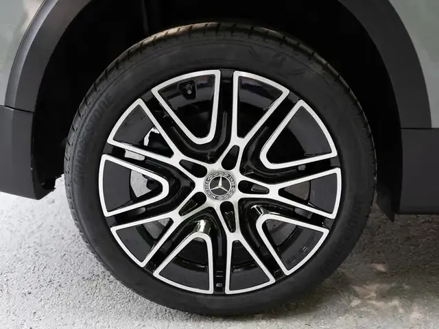 Mercedes-Benz GLB 250