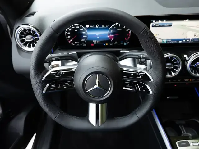 Mercedes-Benz GLB 250