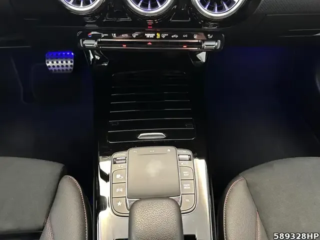 Mercedes-Benz A 220