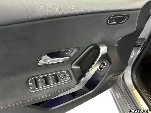 Mercedes-Benz A 220