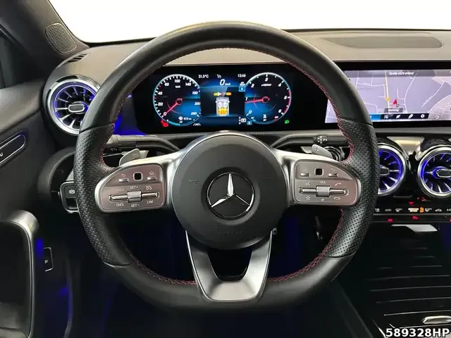 Mercedes-Benz A 220