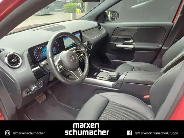 Mercedes-Benz GLA 220