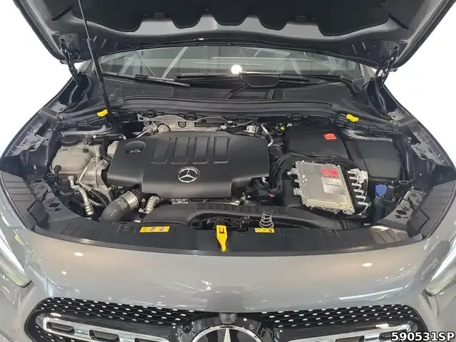 Mercedes-Benz GLA 220