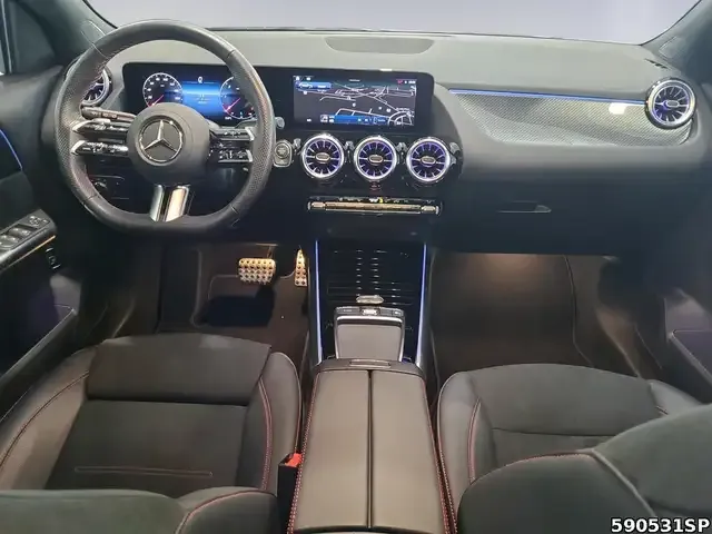 Mercedes-Benz GLA 220