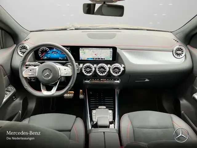 Mercedes-Benz EQA 300