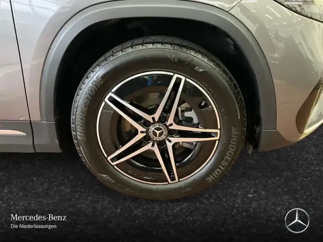 Mercedes-Benz EQA 300