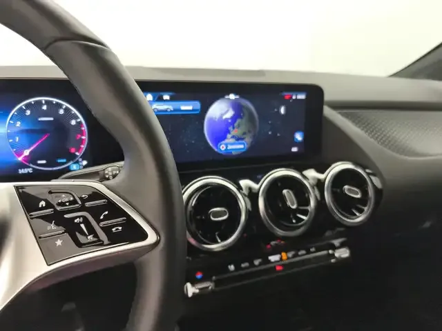 Mercedes-Benz GLA 180