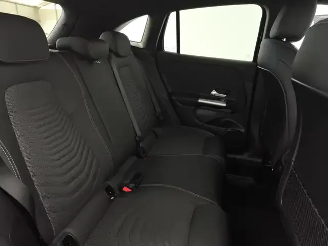 Mercedes-Benz GLA 180