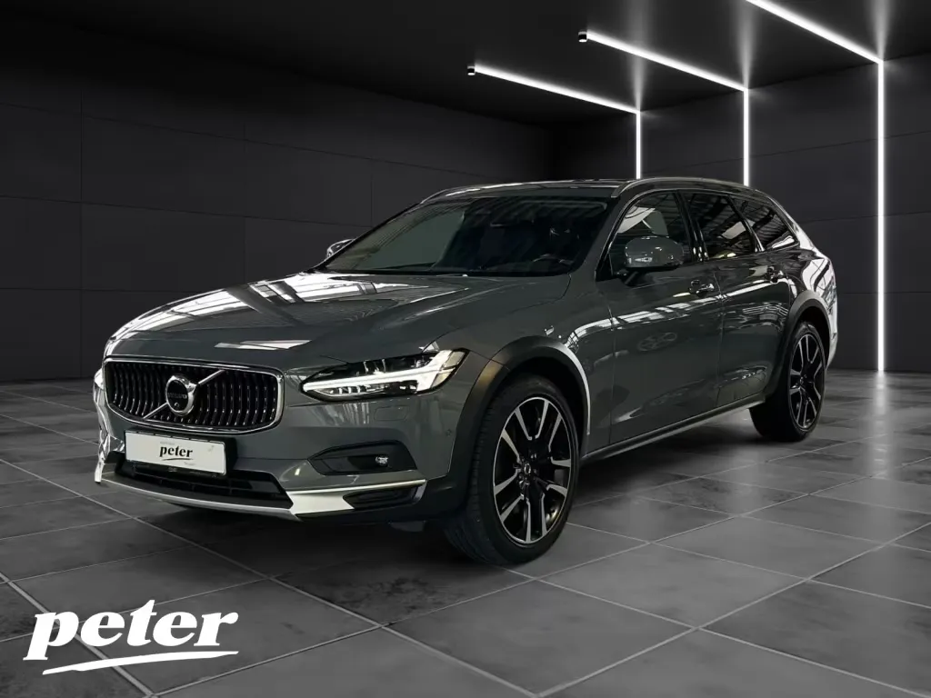Volvo V90 Cross Country