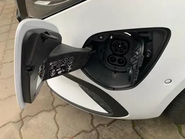 Mercedes-Benz EQV 300