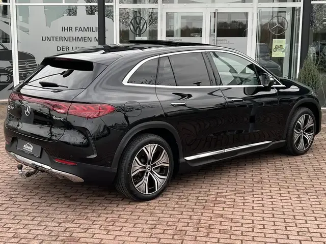Mercedes-Benz EQE SUV