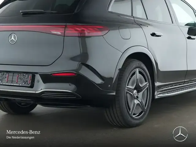 Mercedes-Benz EQS SUV