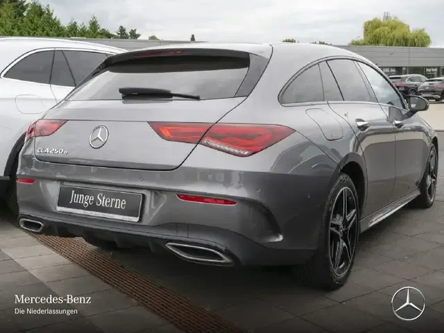 Mercedes-Benz CLA 250