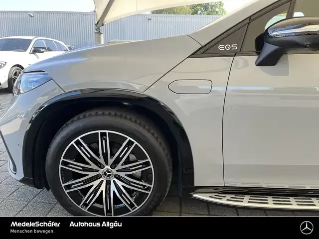 Mercedes-Benz EQS SUV