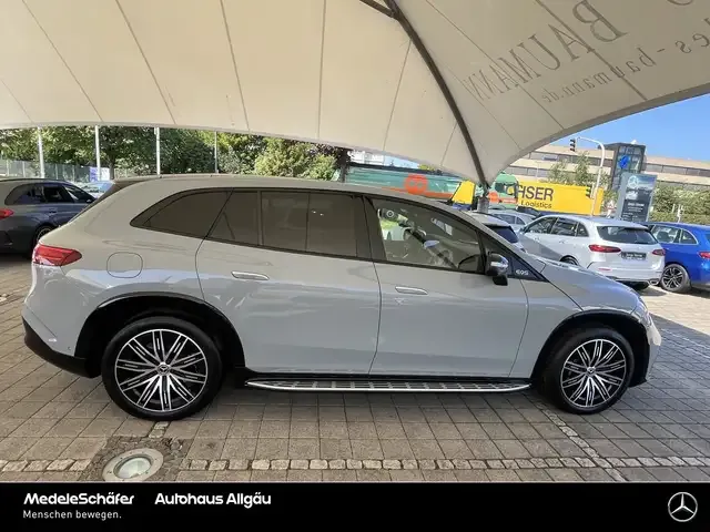 Mercedes-Benz EQS SUV