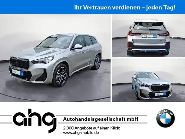 BMW iX1