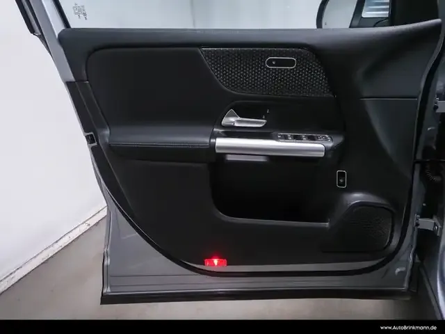 Mercedes-Benz GLA 180