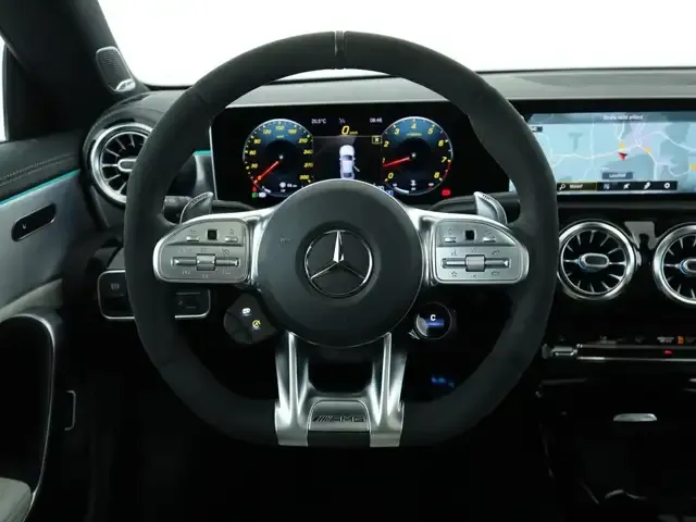 Mercedes-Benz CLA 45 AMG