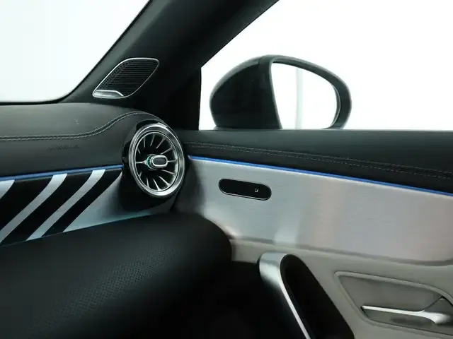 Mercedes-Benz CLA 45 AMG