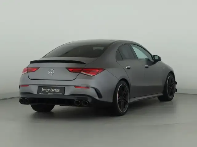Mercedes-Benz CLA 45 AMG