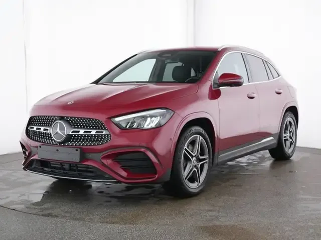 Mercedes-Benz GLA 220