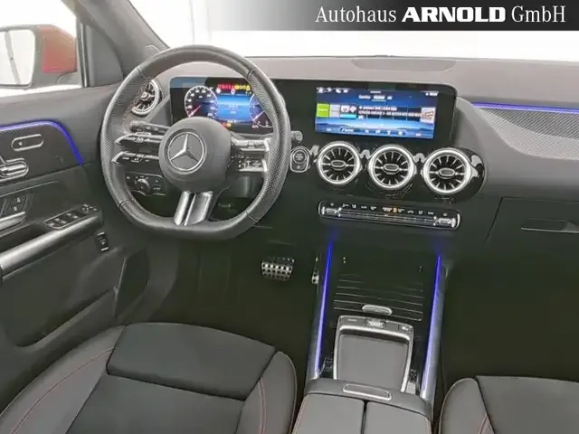 Mercedes-Benz GLA 220