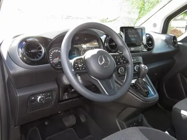 Mercedes-Benz T-Class