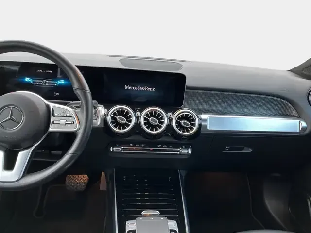 Mercedes-Benz GLB 180