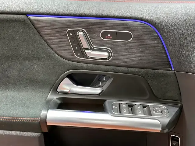 Mercedes-Benz GLA 220