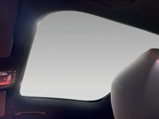 Mercedes-Benz GLA 220