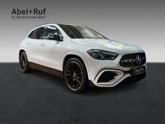 Mercedes-Benz GLA 220