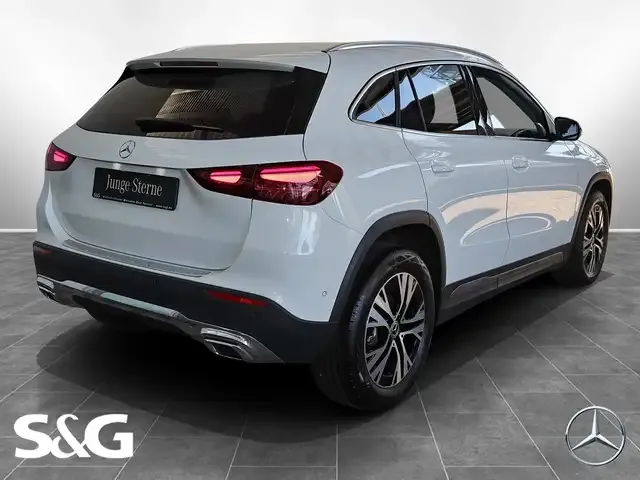 Mercedes-Benz GLA 180