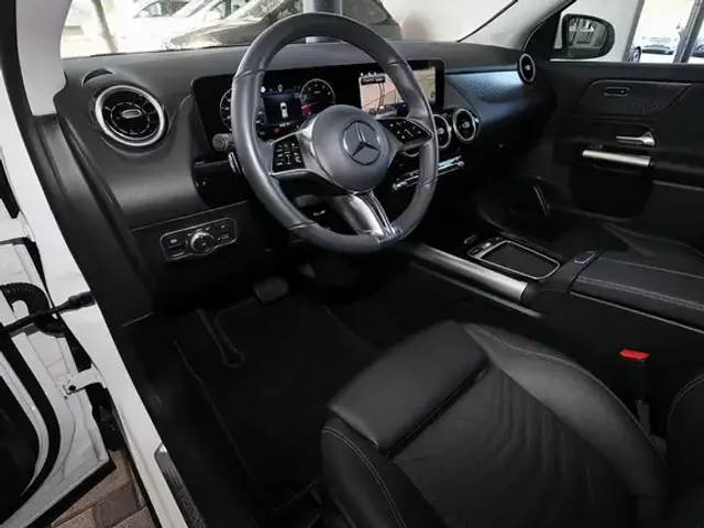 Mercedes-Benz GLA 180