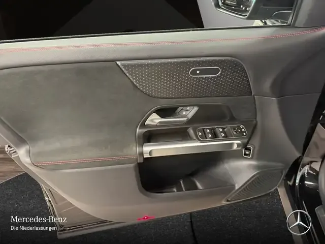 Mercedes-Benz GLB 250