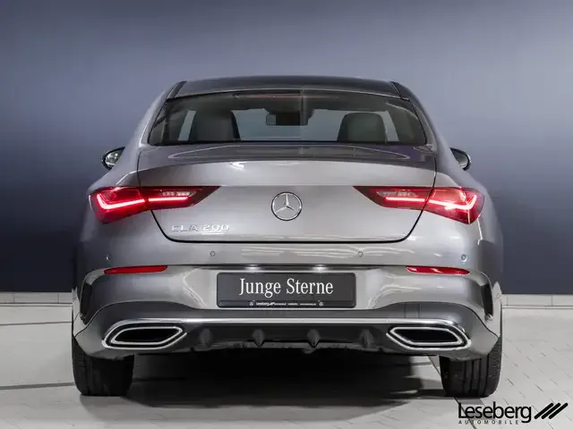 Mercedes-Benz CLA 200