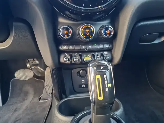 MINI Cooper SE