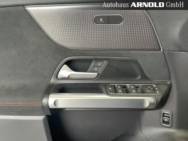 Mercedes-Benz EQB 350
