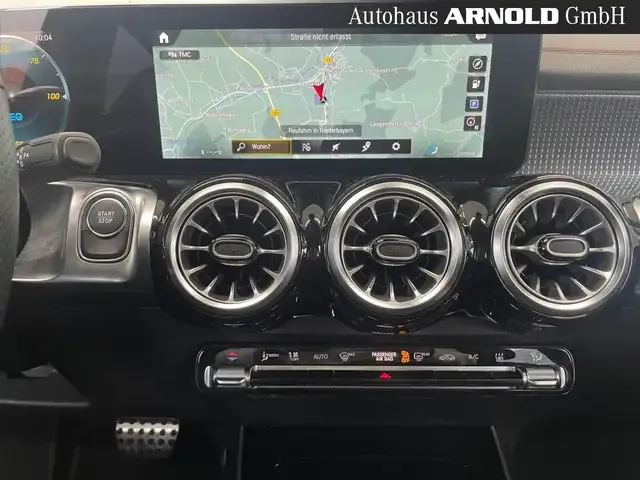Mercedes-Benz EQB 350