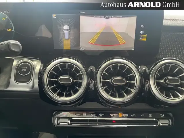 Mercedes-Benz EQB 350