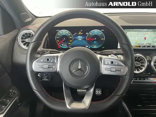 Mercedes-Benz EQB 350