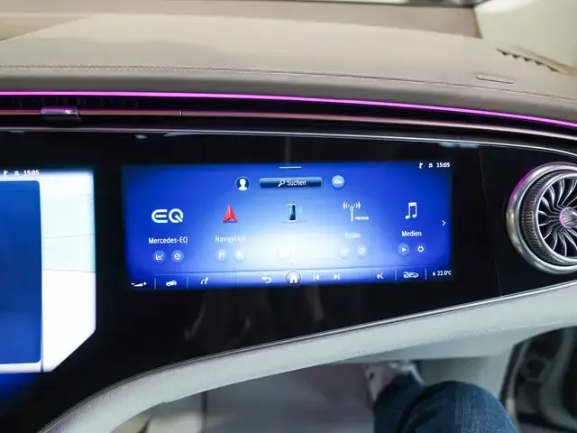 Mercedes-Benz EQS SUV