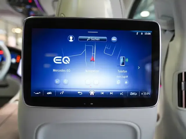 Mercedes-Benz EQS SUV