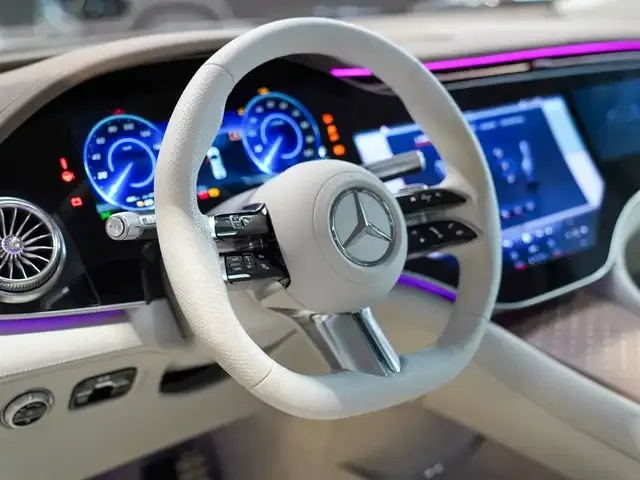 Mercedes-Benz EQS SUV