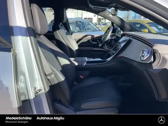 Mercedes-Benz EQS SUV