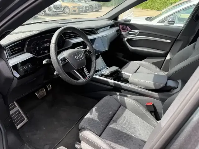 Audi Q8 e-tron