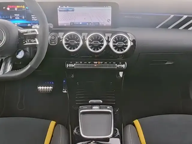 Mercedes-Benz A 45 AMG