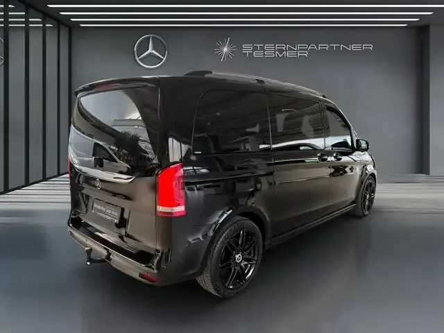 Mercedes-Benz V 250