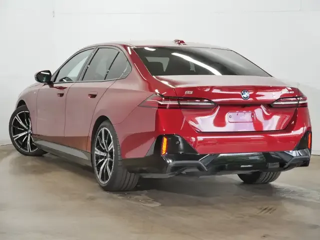 BMW i5