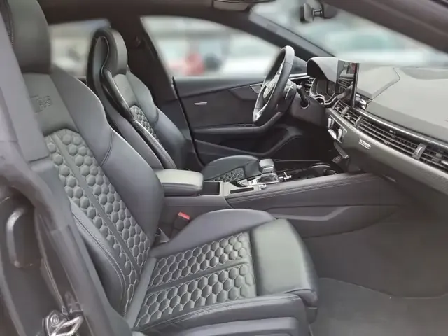 Audi RS5
